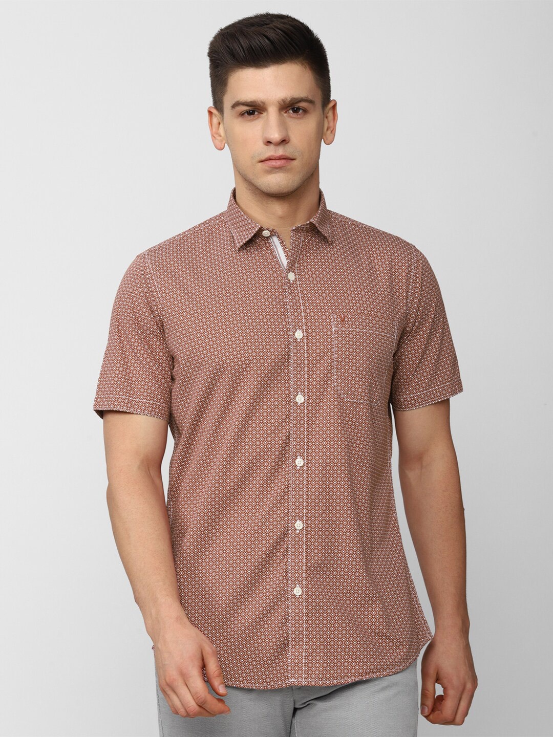 

Van Heusen Sport Men Red Slim Fit Printed Casual Shirt