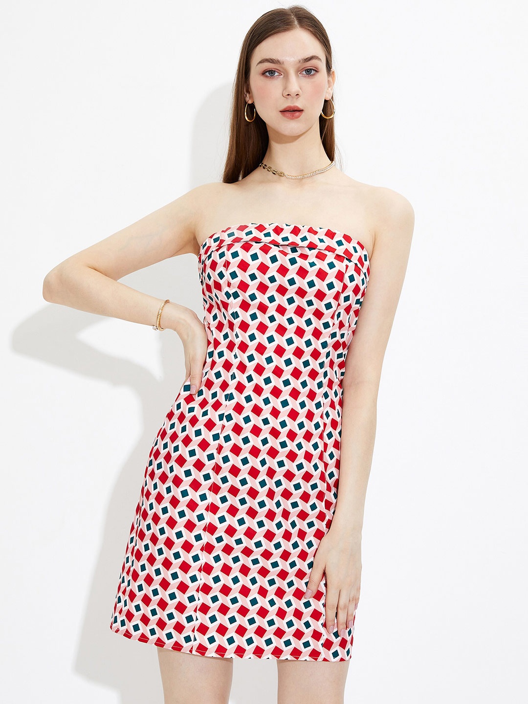 

URBANIC Red Sheath Dress