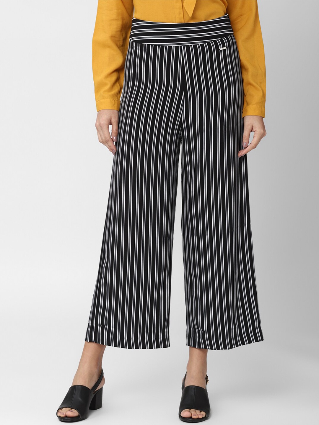 

Van Heusen Woman Women Black Striped Culottes Trousers