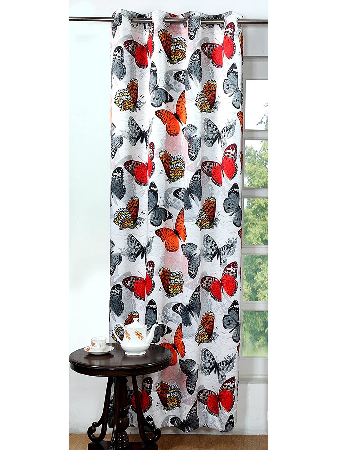 

Lushomes Red & White Door Curtain