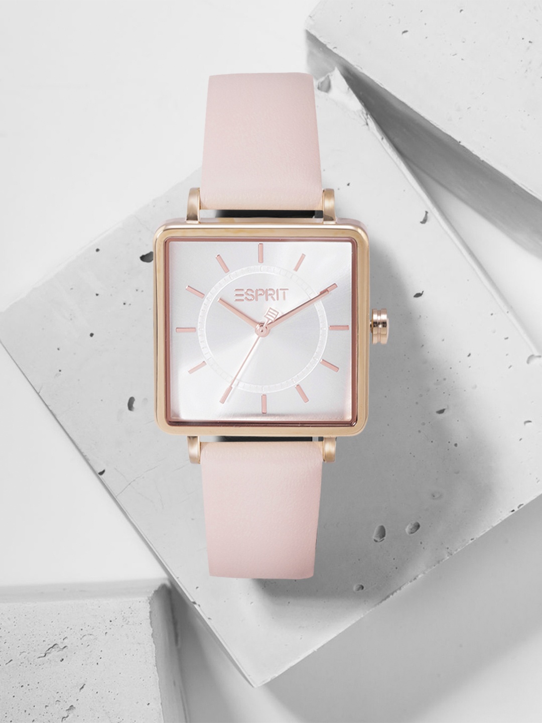 

ESPRIT Women Silver-Toned Dial & Pink Leather Straps Penelope Analogue Watch ES1L323L0035