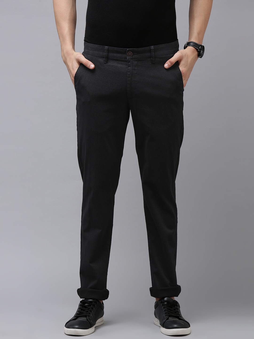 

Van Heusen Sport Men Black Tapered Fit Chinos Trousers