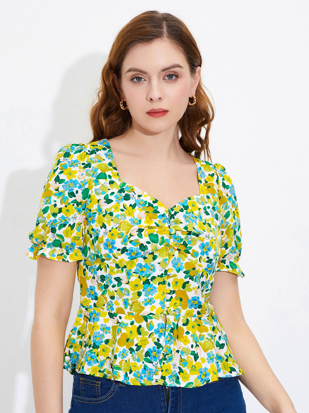 

URBANIC Green & sulphur spring Floral Print Top