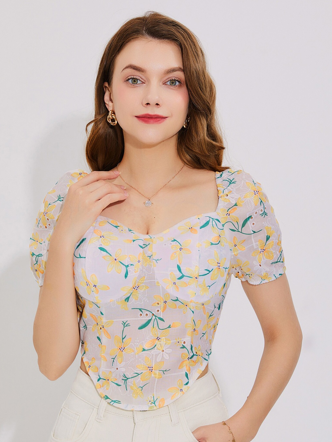 

URBANIC Yellow & sand dollar Floral Print Top