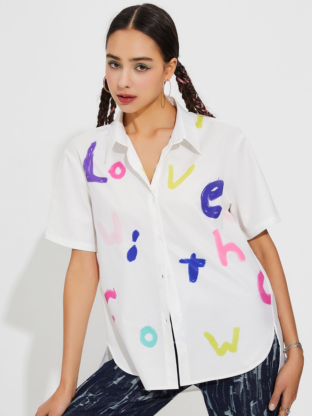 

URBANIC White & almost mauve Print Top