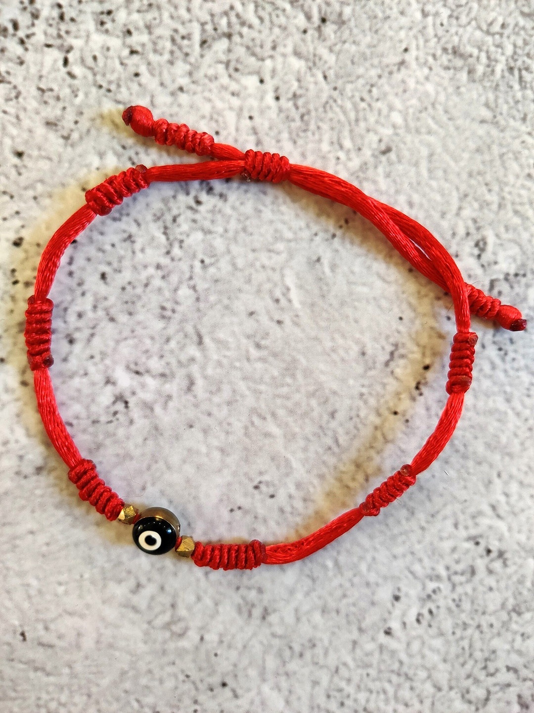 

EL REGALO Red Evil Eye Rakhi & Greeting Card Set