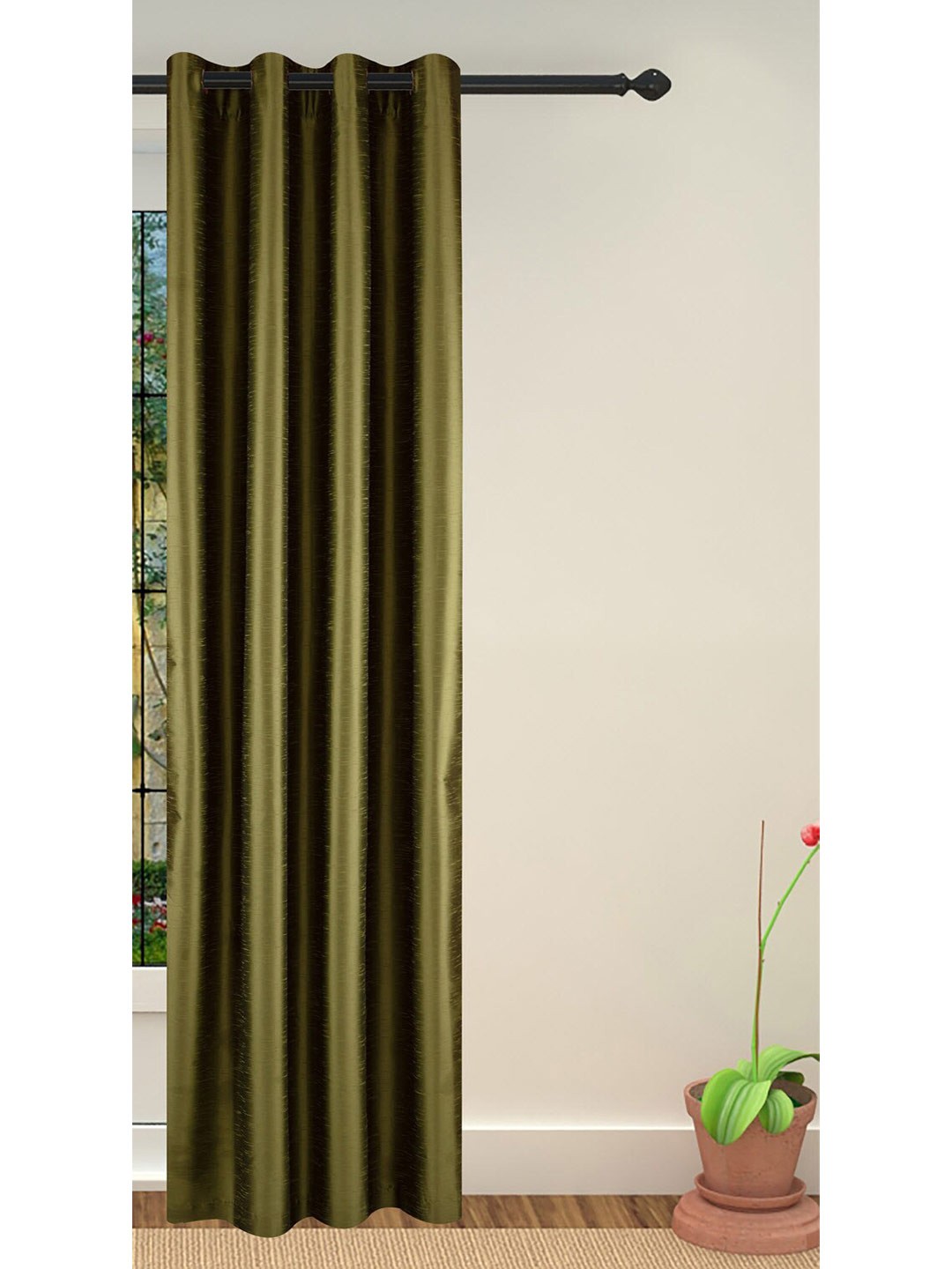 

Lushomes Green Door Curtain