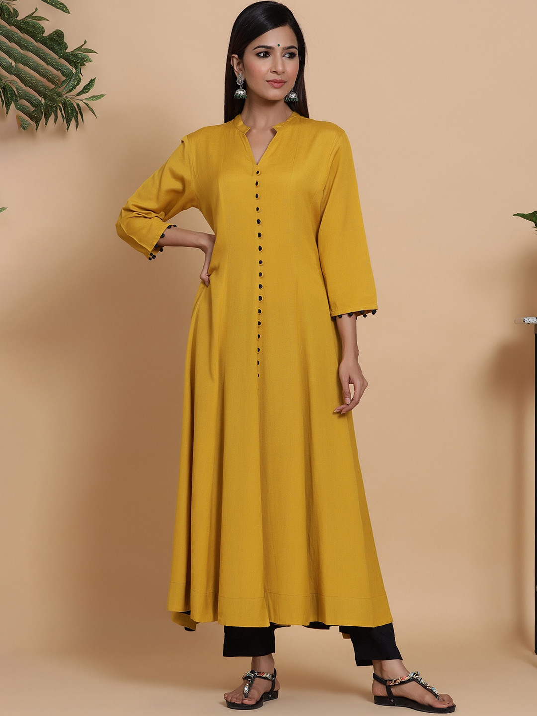 

mirari Women Yellow Regular Pure Cotton Kurta with Trousers