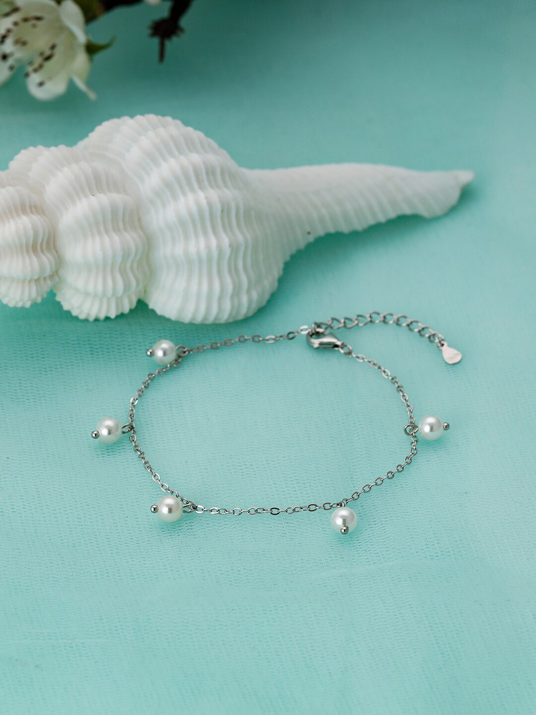 

GIVA 925 Sterling Silver Rhodium Plated Pearl Adjustable Charm Bracelet