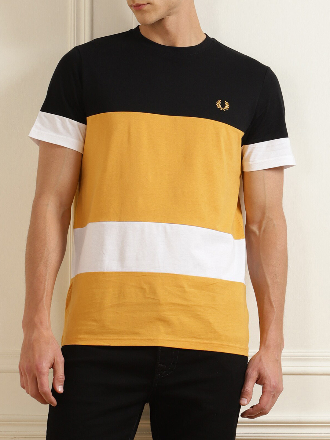 

Fred Perry Men Gold-Toned Colourblocked T-shirt