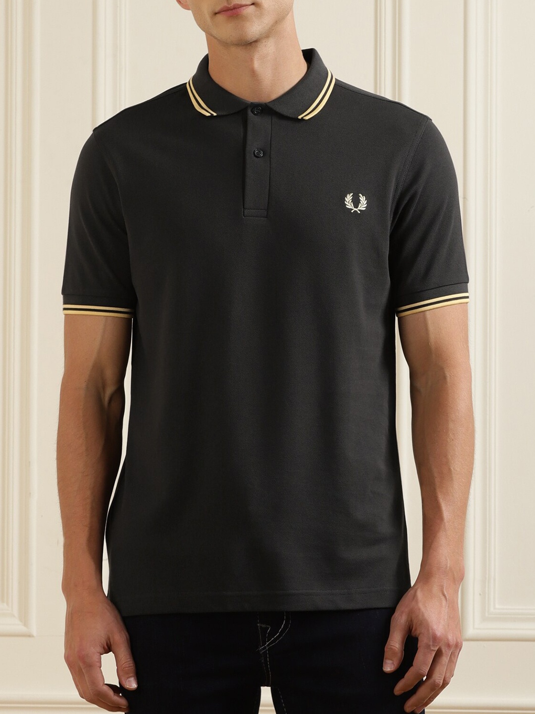 

Fred Perry Men Grey Polo Collar Applique T-shirt