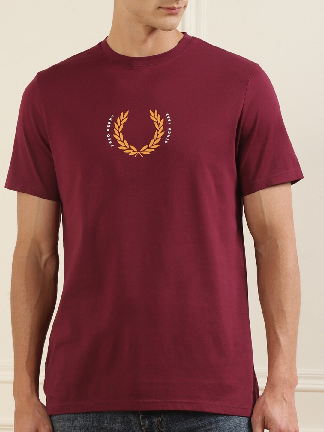 

Fred Perry Men Red Drop-Shoulder Sleeves T-shirt