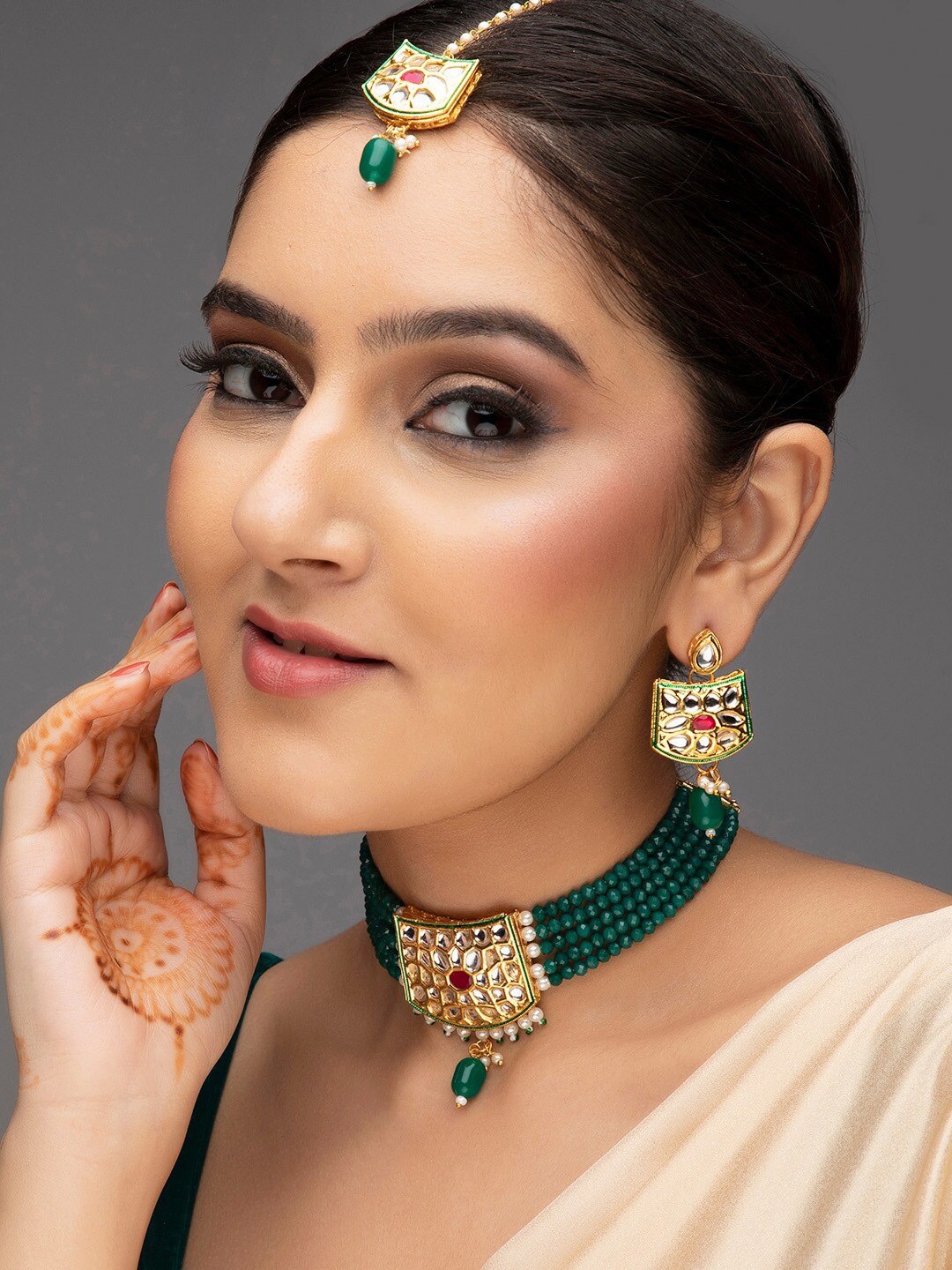 

Anouk Gold-Plated Gold Stone Studded Handcrafted Choker Jewellery Set