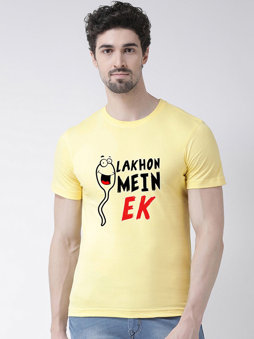 

Friskers Men Yellow & blond Typography Printed Applique T-shirt