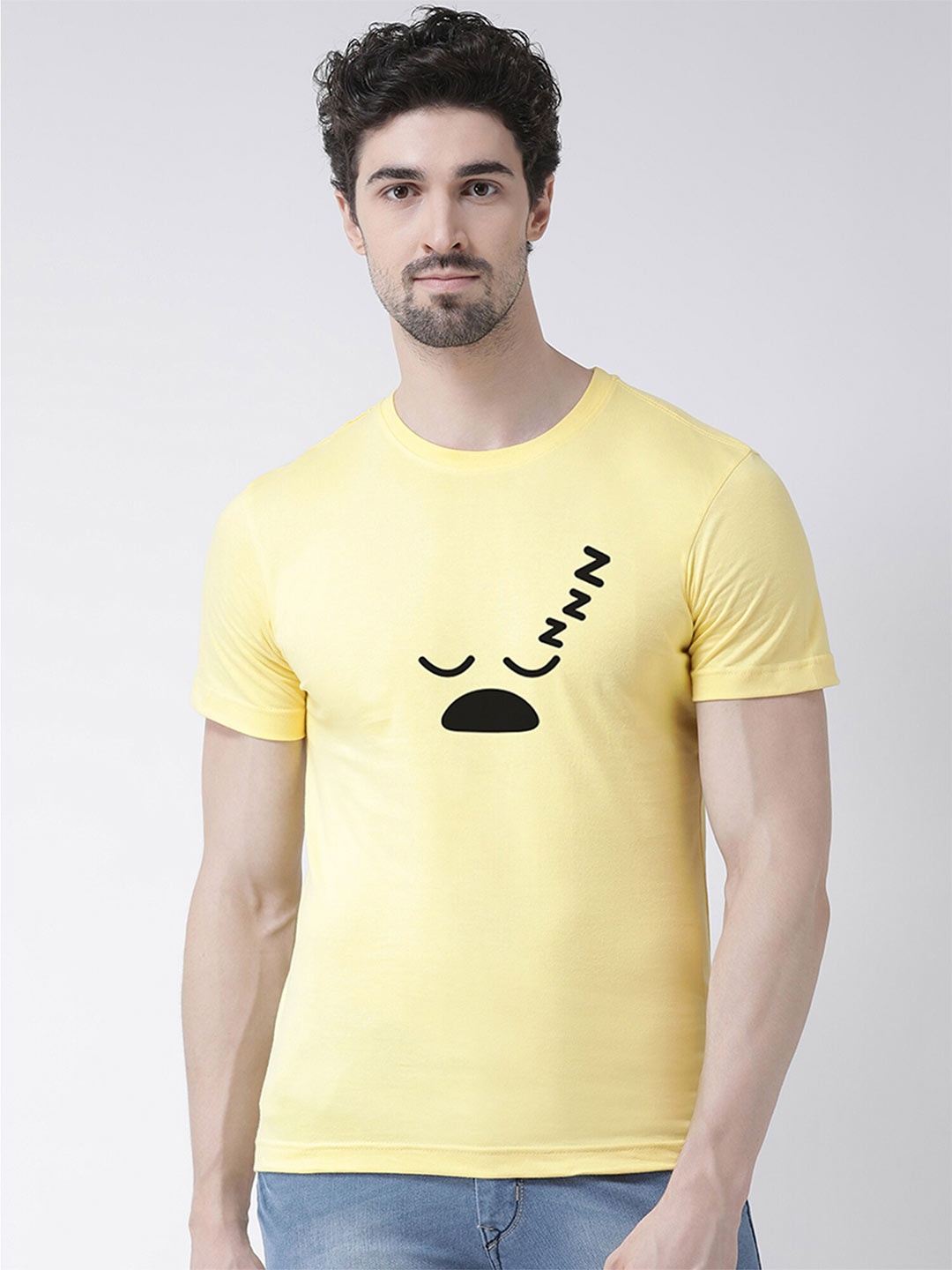 

Friskers Men Yellow & blond Printed Applique T-shirt