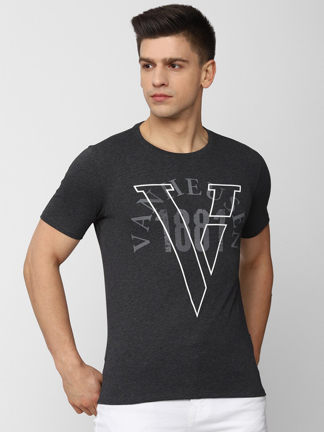 

V Dot Men Grey Printed Slim Fit T-shirt