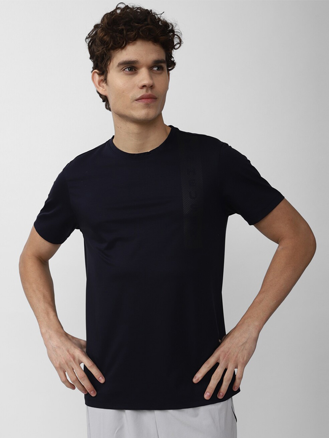 

Van Heusen Slim Fit T-shirt, Navy blue