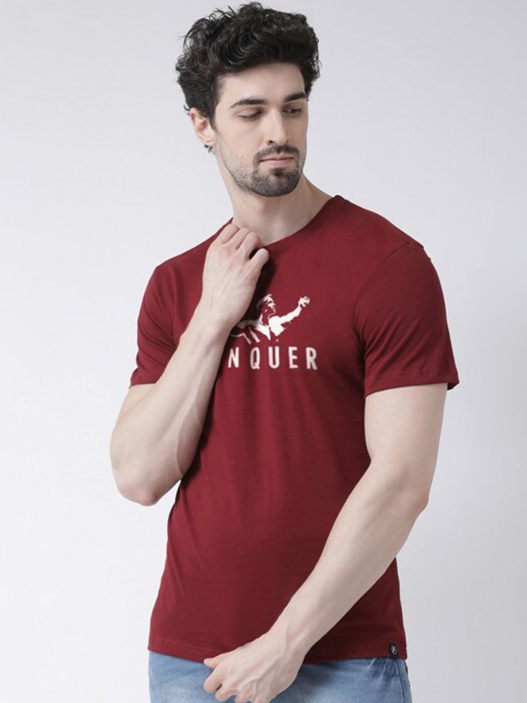 

Friskers Men Maroon & claret Printed Applique T-shirt