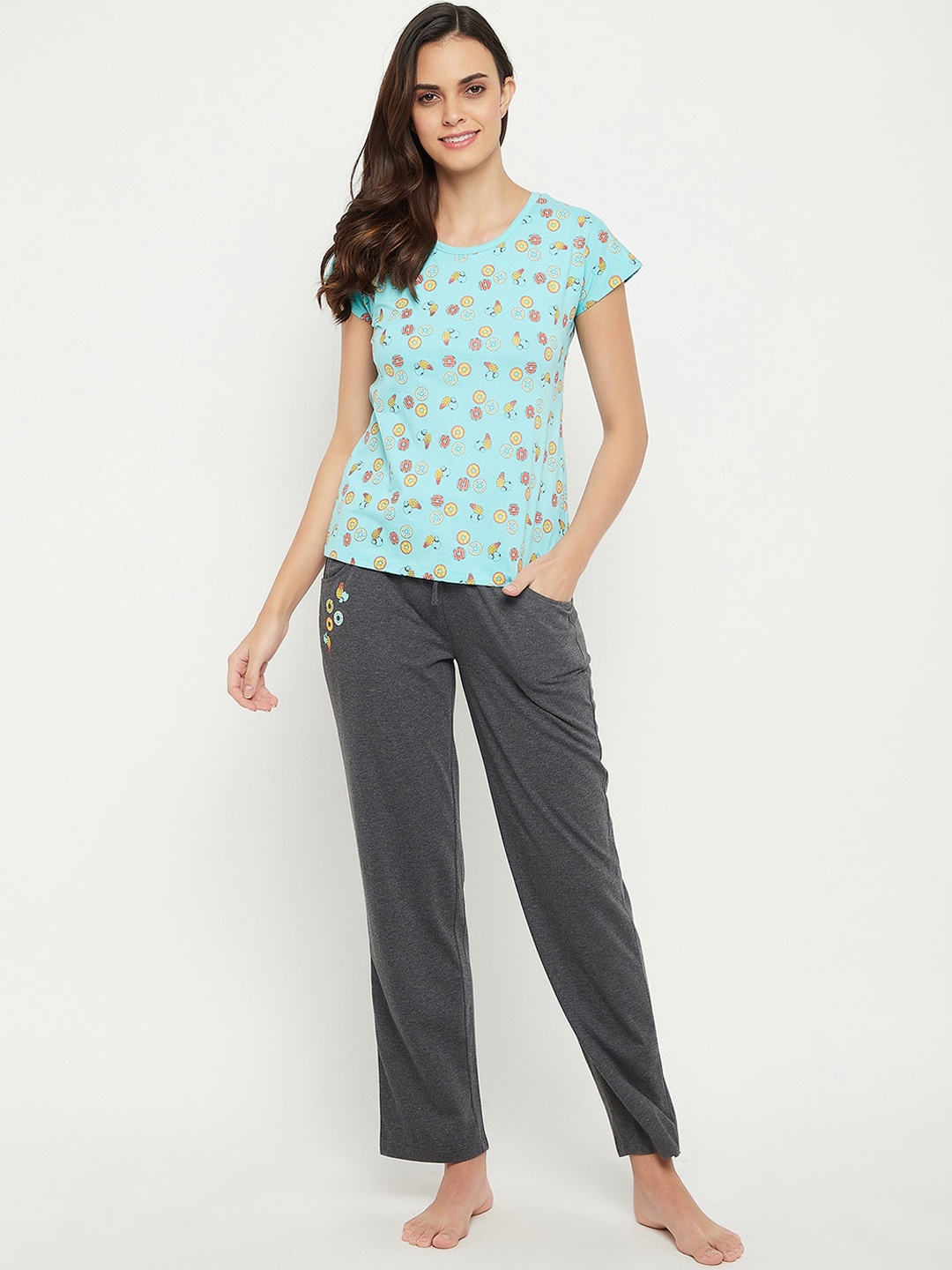 

Clovia Women Blue & Grey Printed Night suit