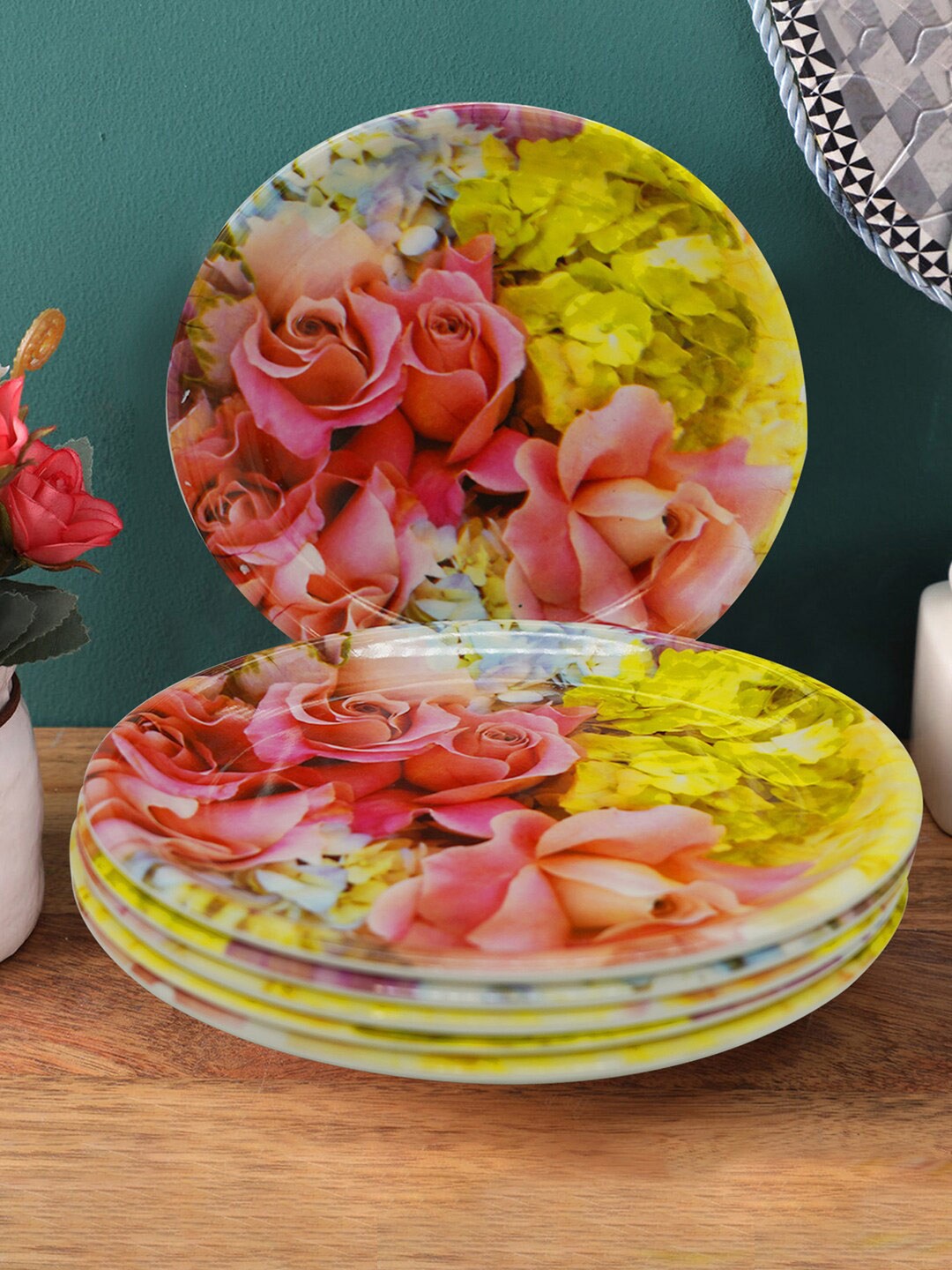 

Gallery99 Yellow & Pink 6 Pieces Printed Melamine Glossy Plates