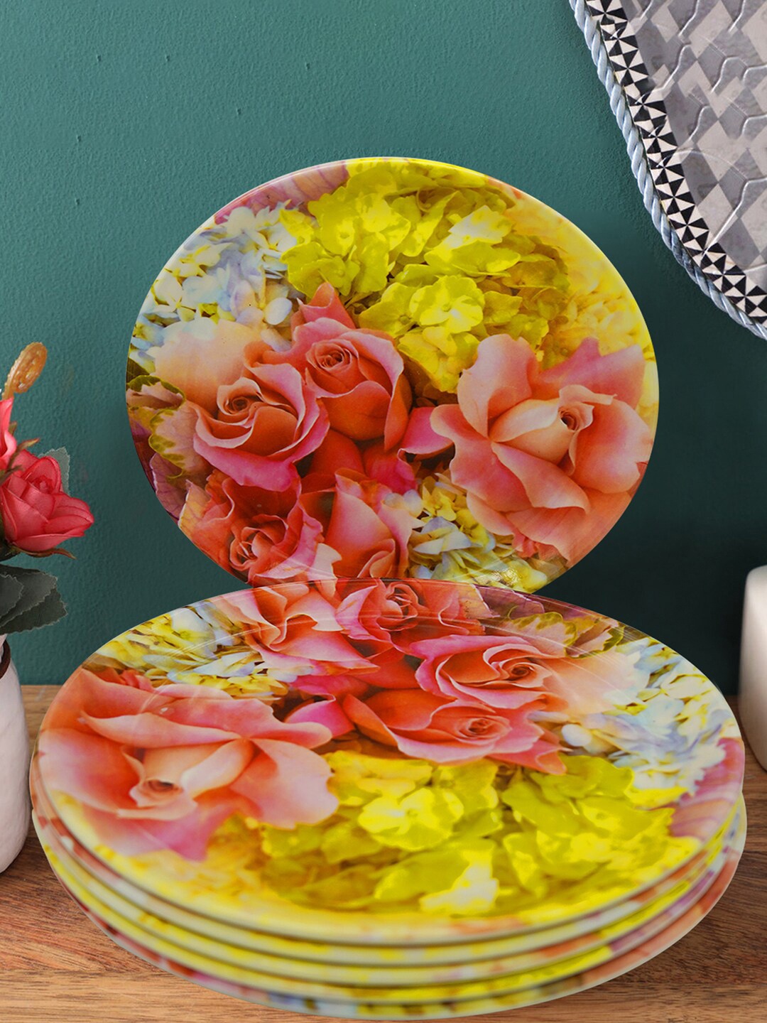 

Gallery99 Yellow & Pink 6 Pieces Printed Melamine Glossy Plates