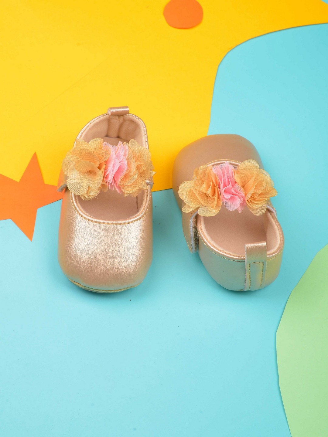 

POPLINS Infant Girls Golden Applique Detail Cotton Booties, Gold