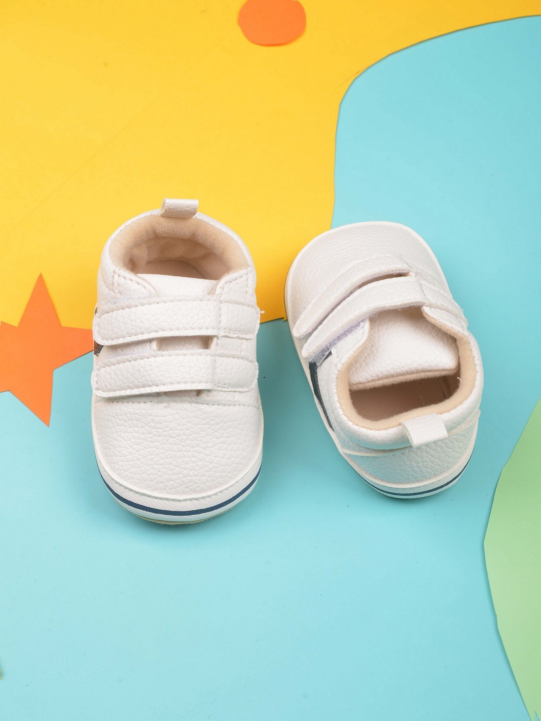 

Poplins Kids White Cotton Booties