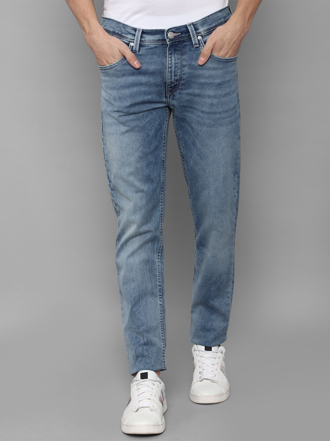 

Allen Solly Sport Men Blue Skinny Fit Heavy Fade Jeans