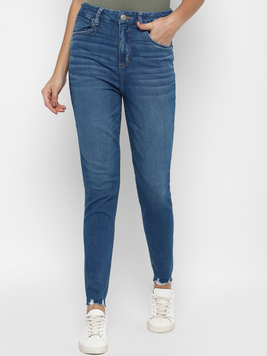 

AMERICAN EAGLE OUTFITTERS Women Blue Slim Fit Light Fade Jeans