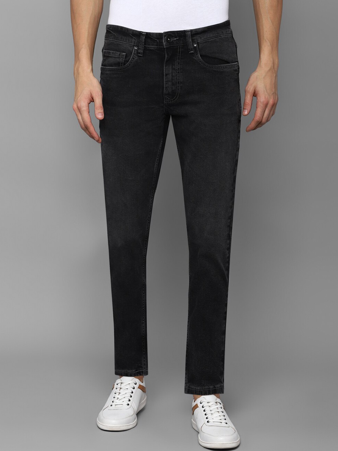 

Louis Philippe Jeans Men Black Slim Fit Jeans