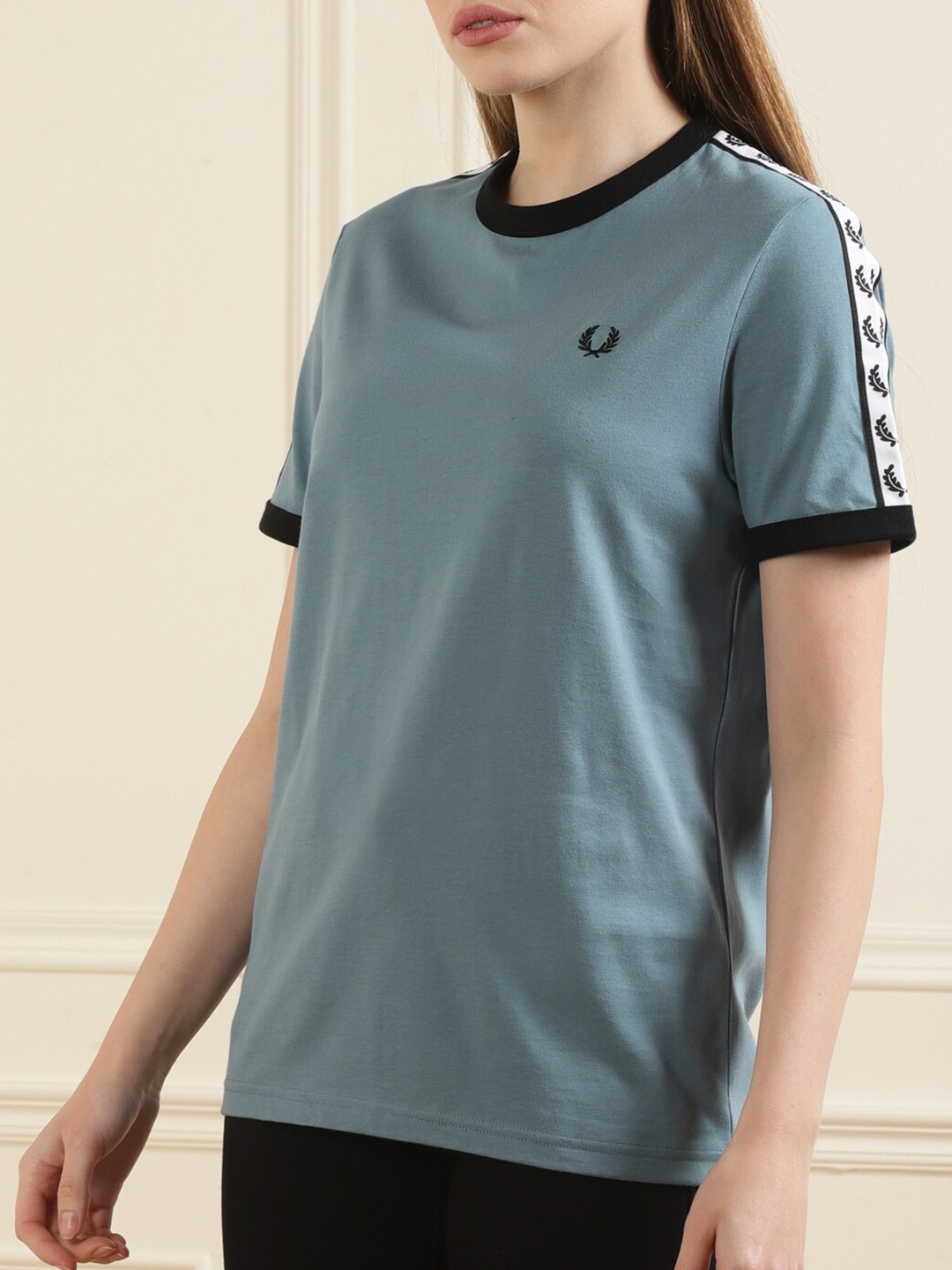 

Fred Perry Blue & stormy sea Roll-Up Sleeves Top
