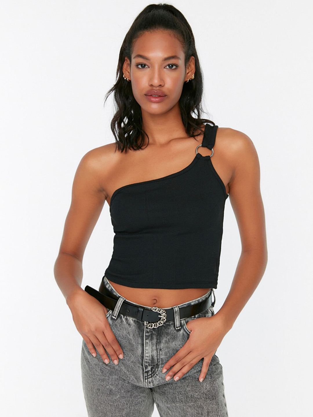 

Trendyol Black One Shoulder Knitted Crop Top