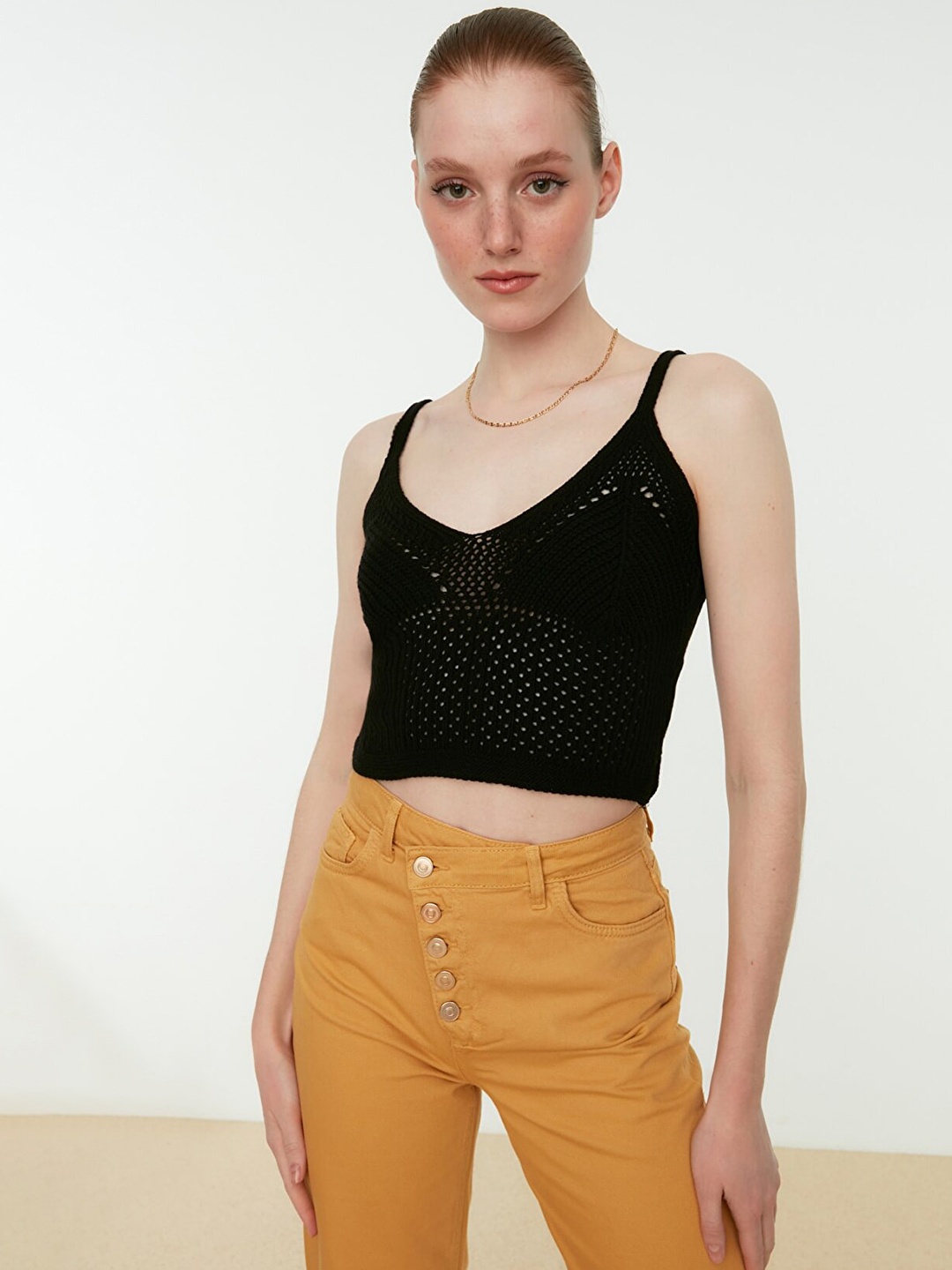 

Trendyol Women Black Solid Knitted Crop Top