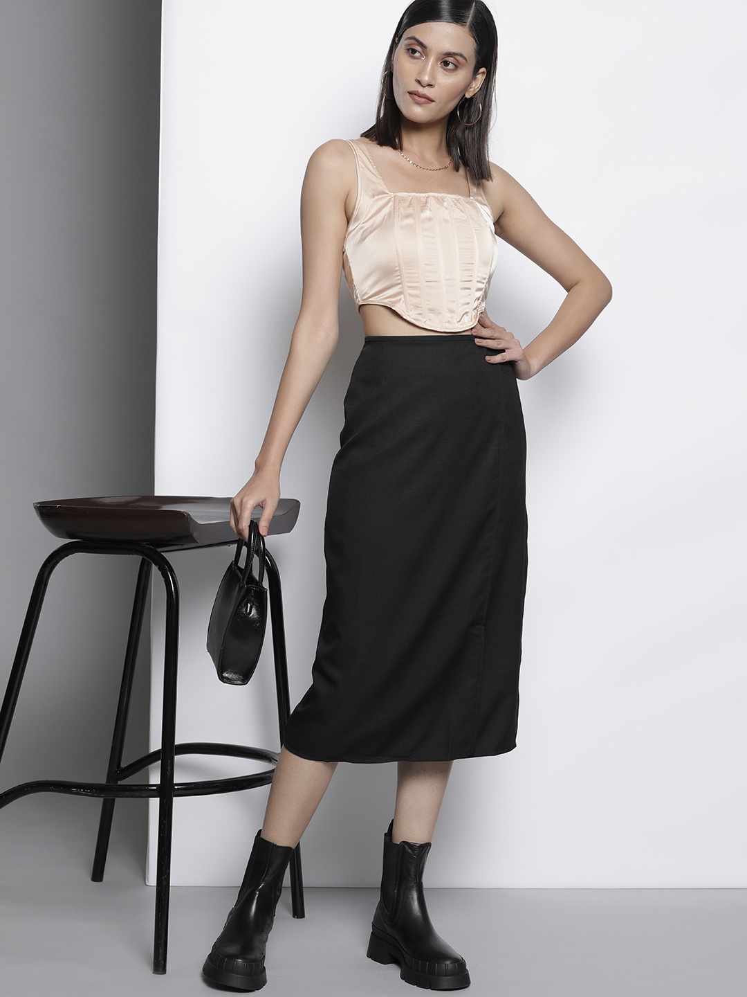 

Trendyol Women Black Solid Wrap Skirt