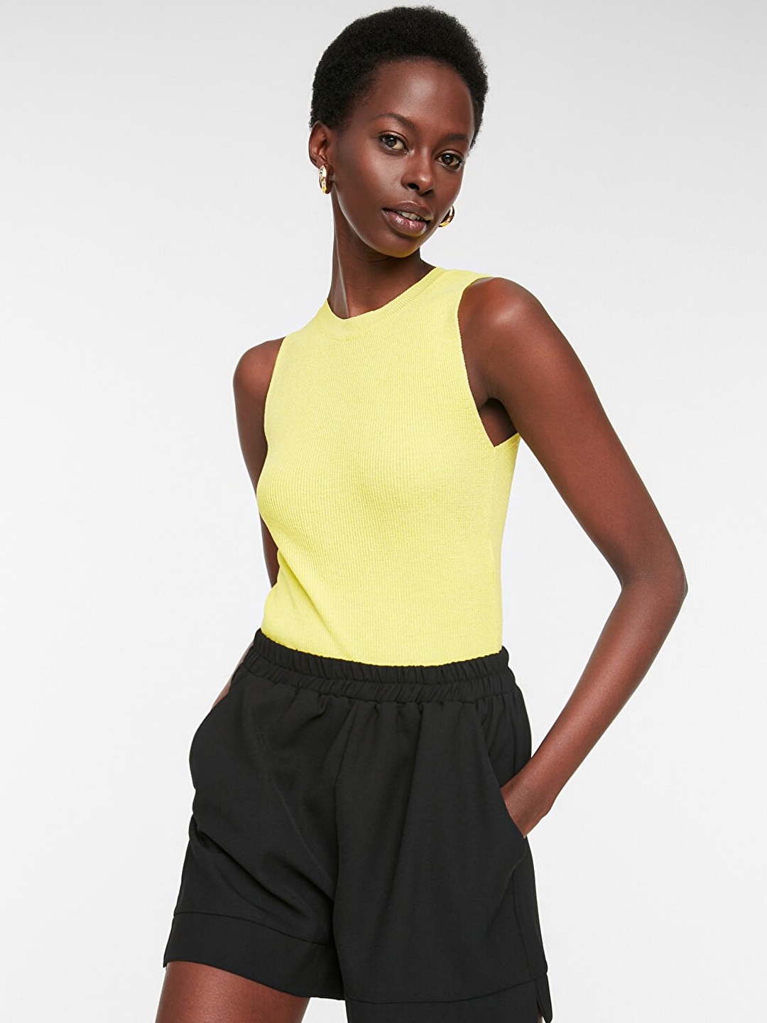 

Trendyol Women Yellow Solid Fitted Top