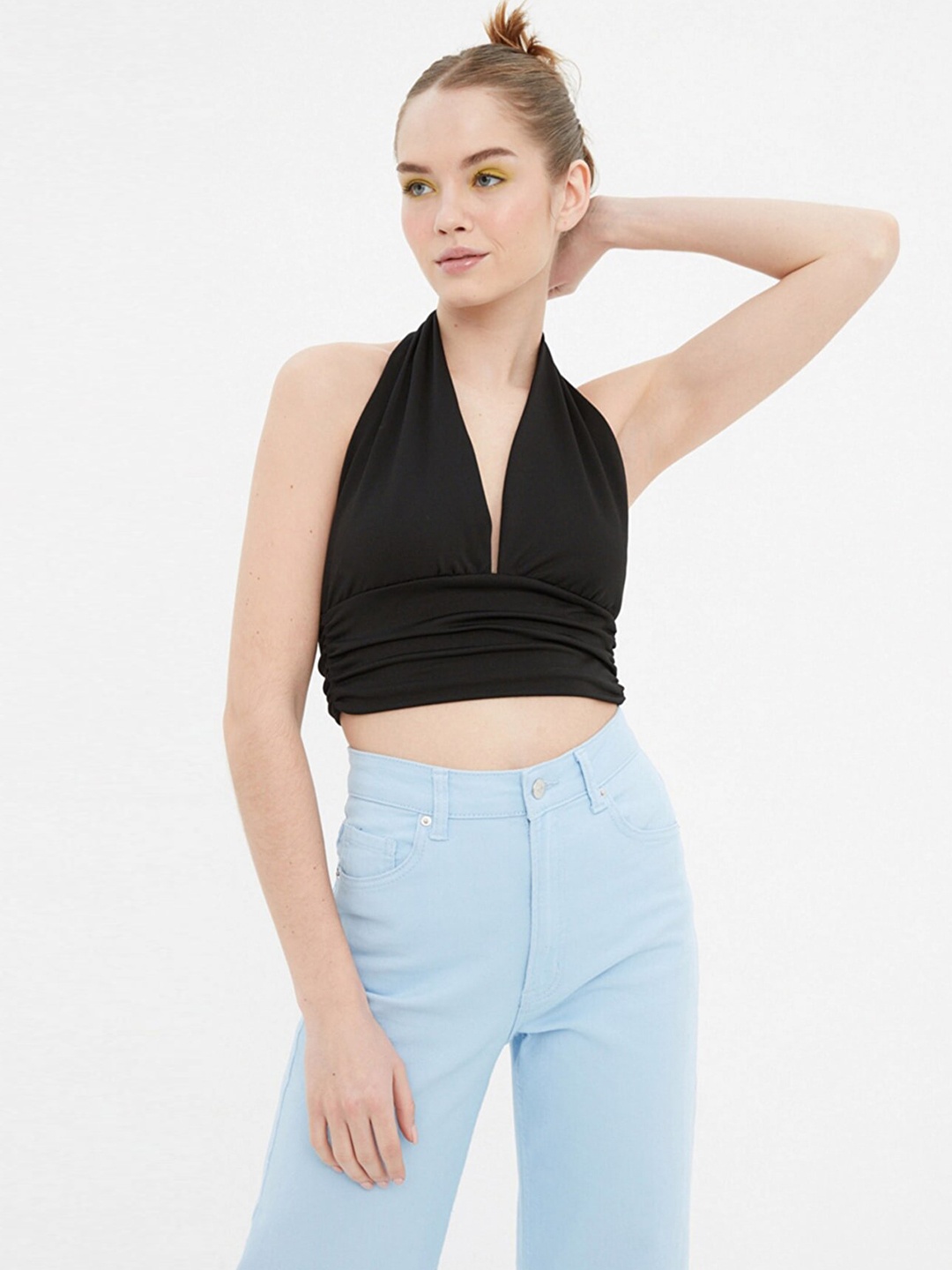 

Trendyol Black Solid Halter Neck Crop Top