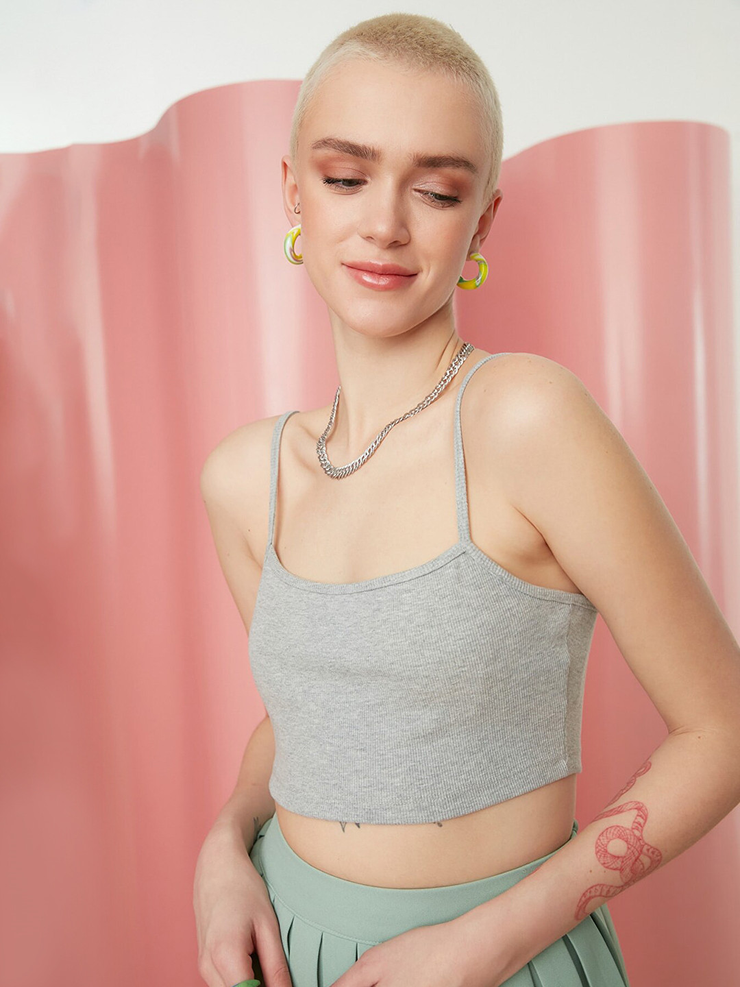 

Trendyol Grey Melange Ribbed Crop Top