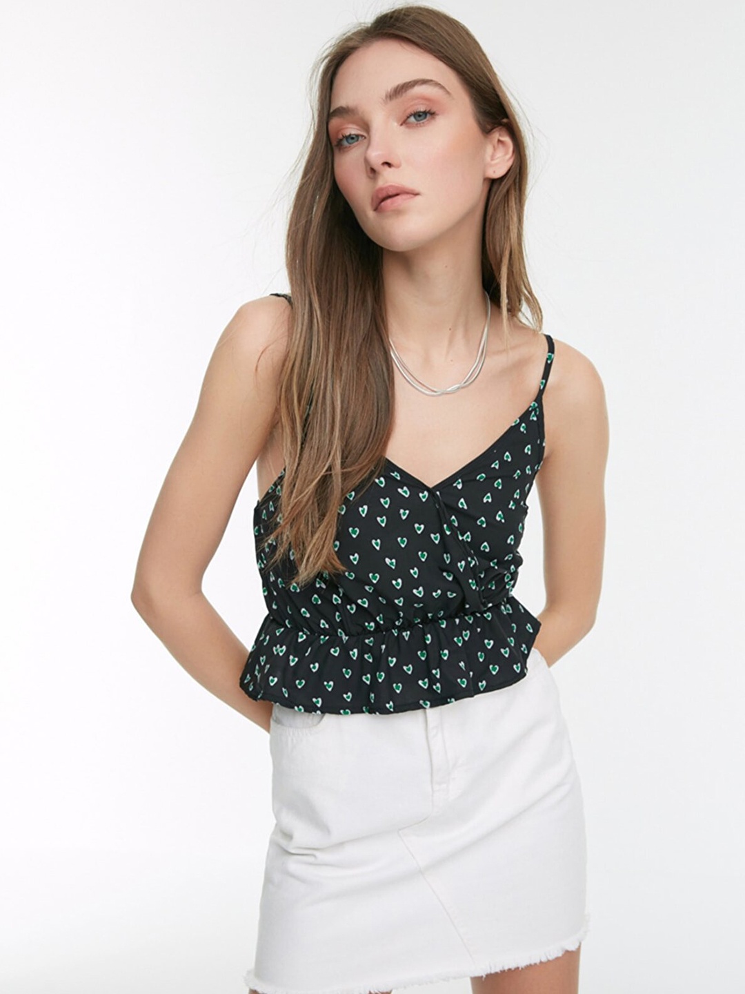 

Trendyol Black & Green Ditsy Heart Print Wrap Top