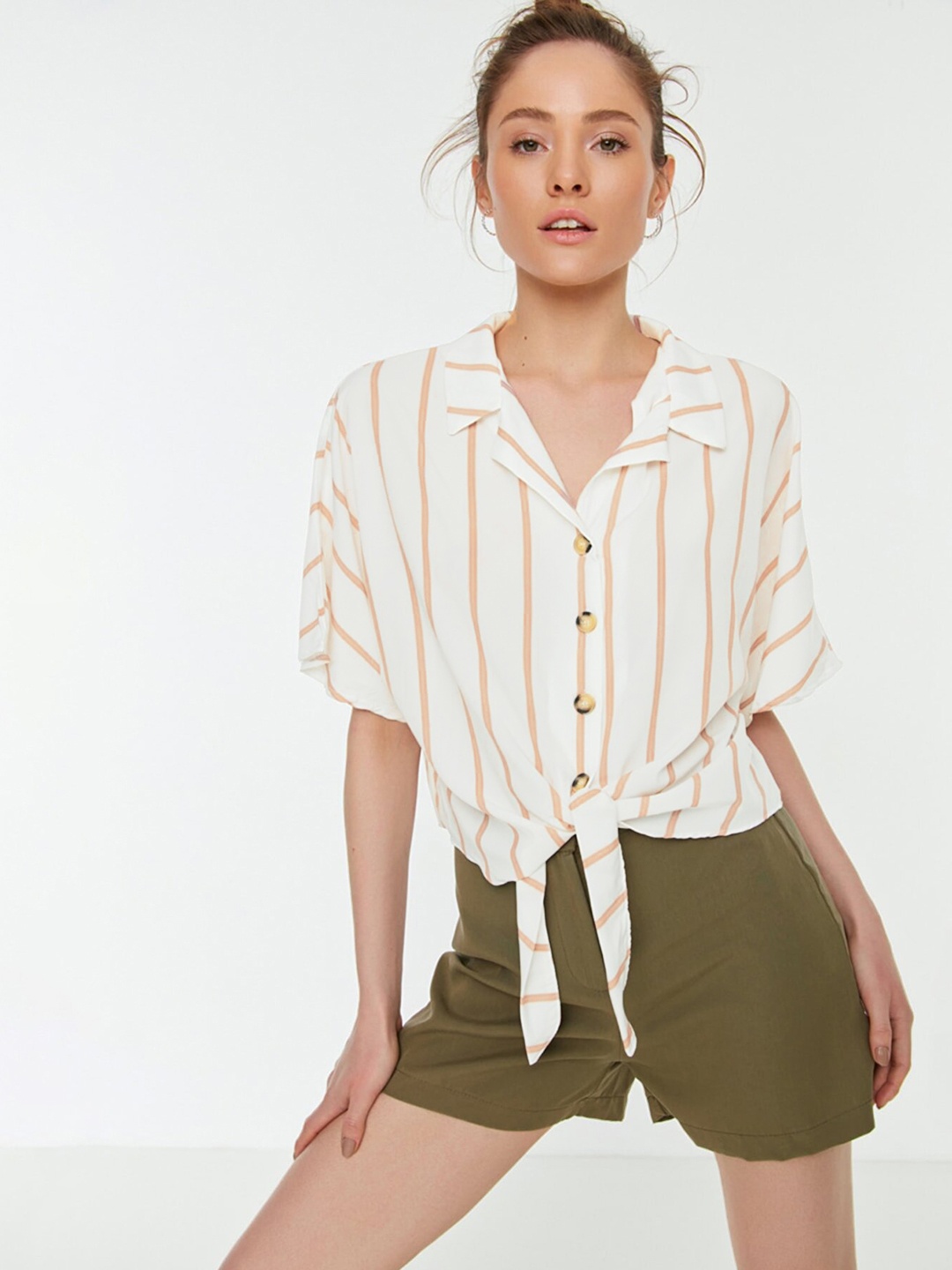 

Trendyol Women Off White & Dusty Pink Striped Casual Shirt with Tie-Up
