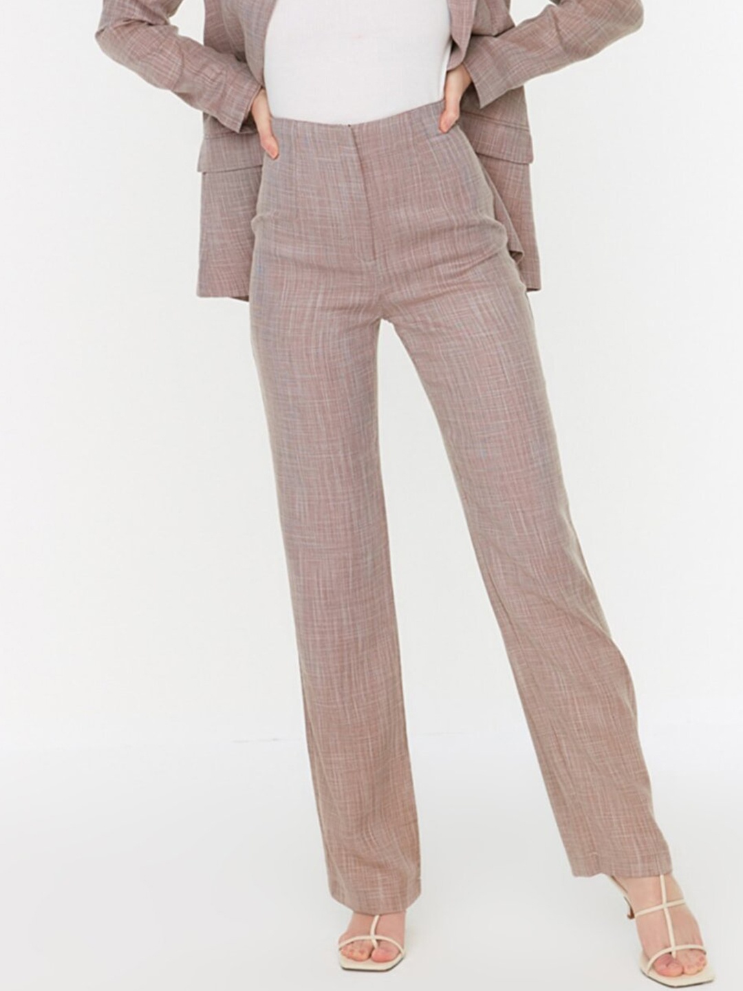 

Trendyol Women Brown Straight Fit High-Rise Trousers