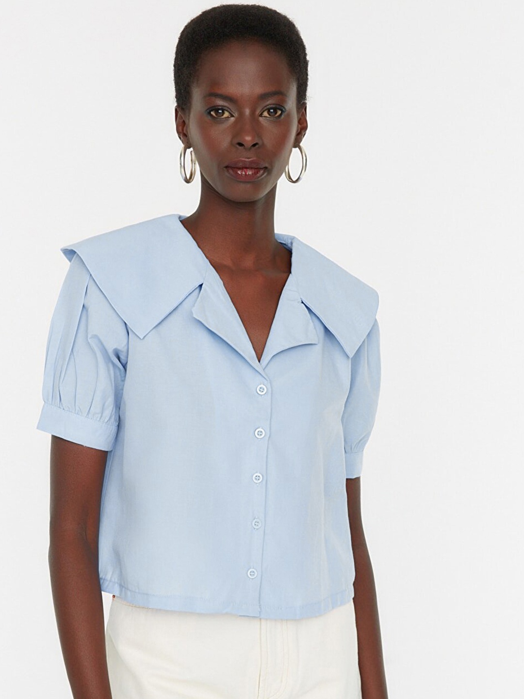 

Trendyol Women Blue Solid Casual Shirt
