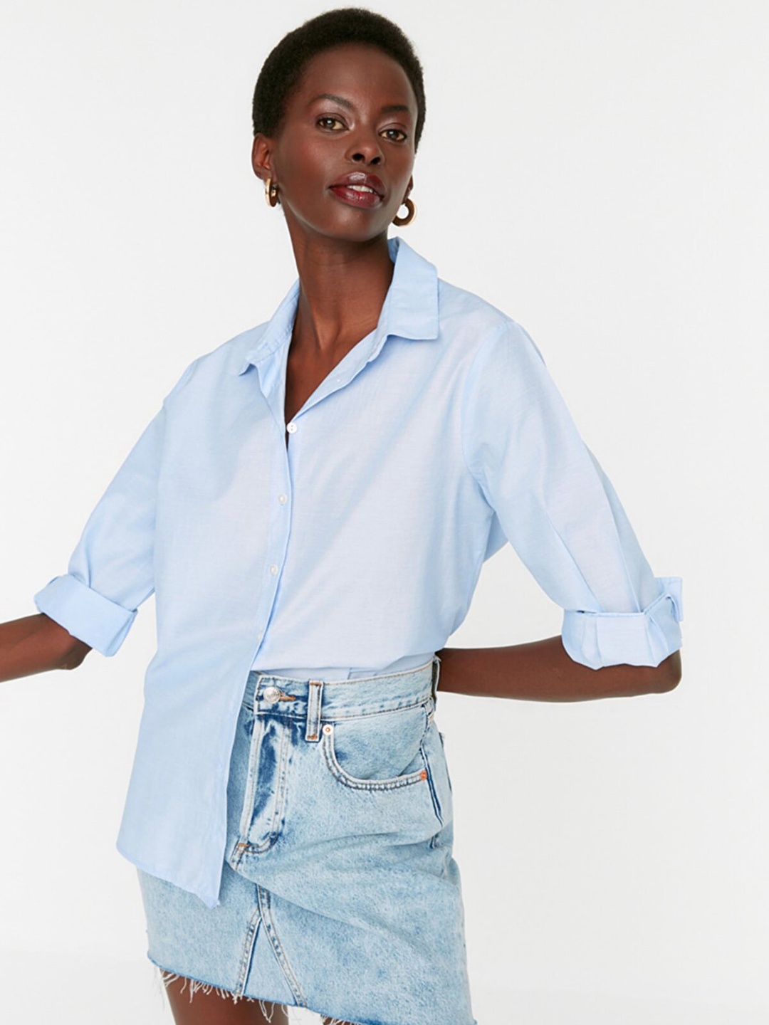 

Trendyol Women Blue Pure Cotton Solid Casual Shirt