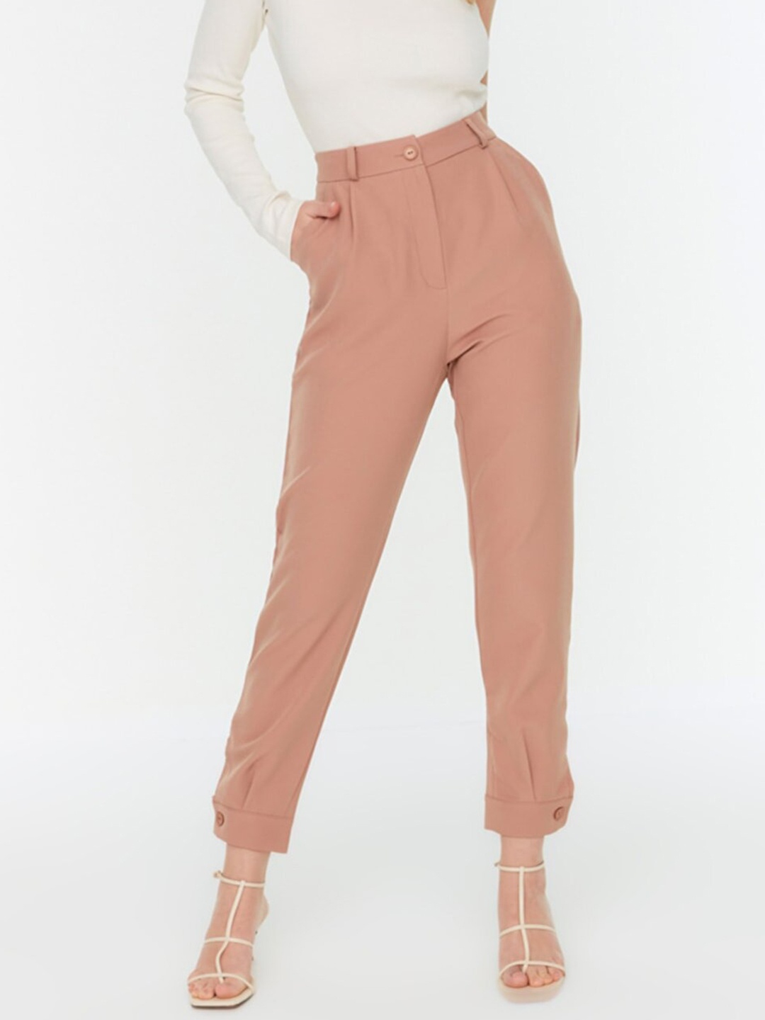 

Trendyol Women Beige Solid Carrot Fit High-Rise Pleated Woven Trousers
