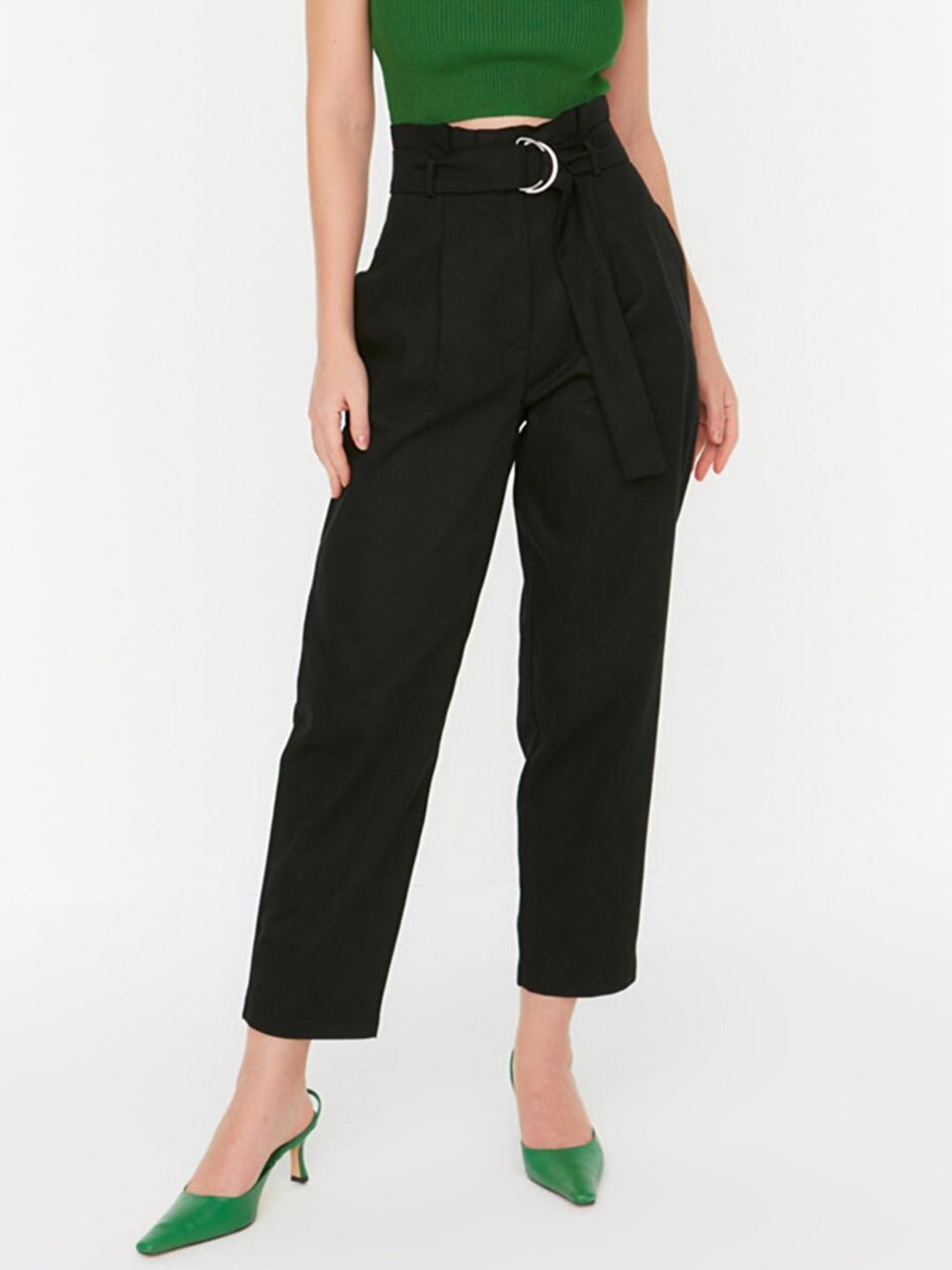 

Trendyol Women Black Pure Cotton Carrot Fit High-Rise Pleated Trousers with Belt