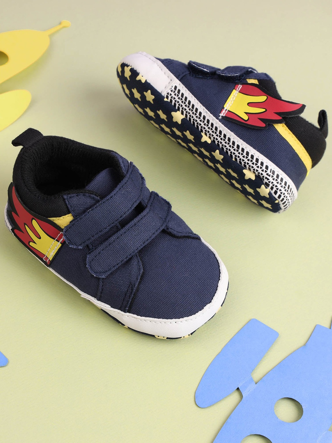 

KICKS & CRAWL Boys Navy Blue Colourblocked Sneakers