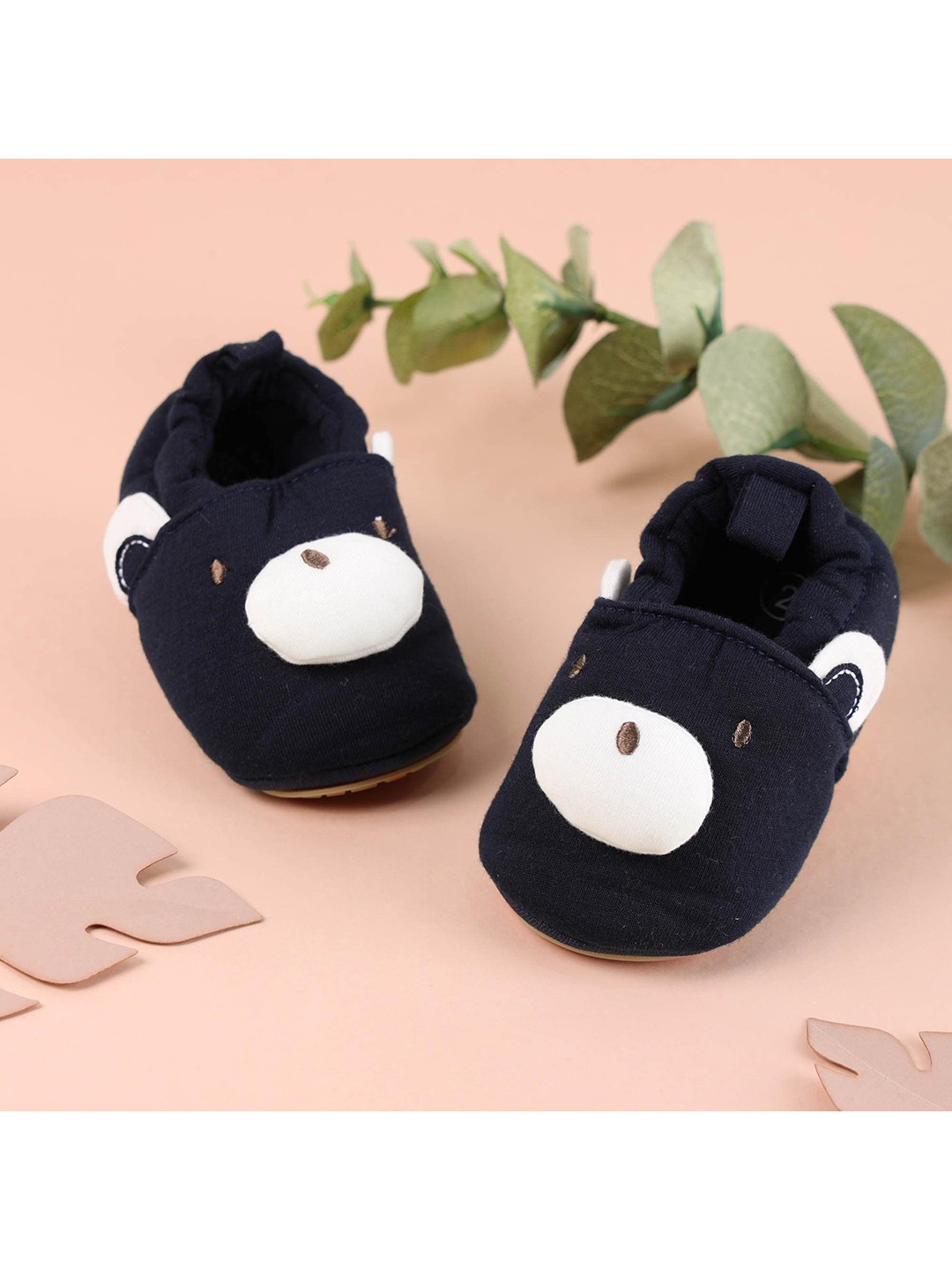 

KICKS & CRAWL Boys Navy Blue Sneakers