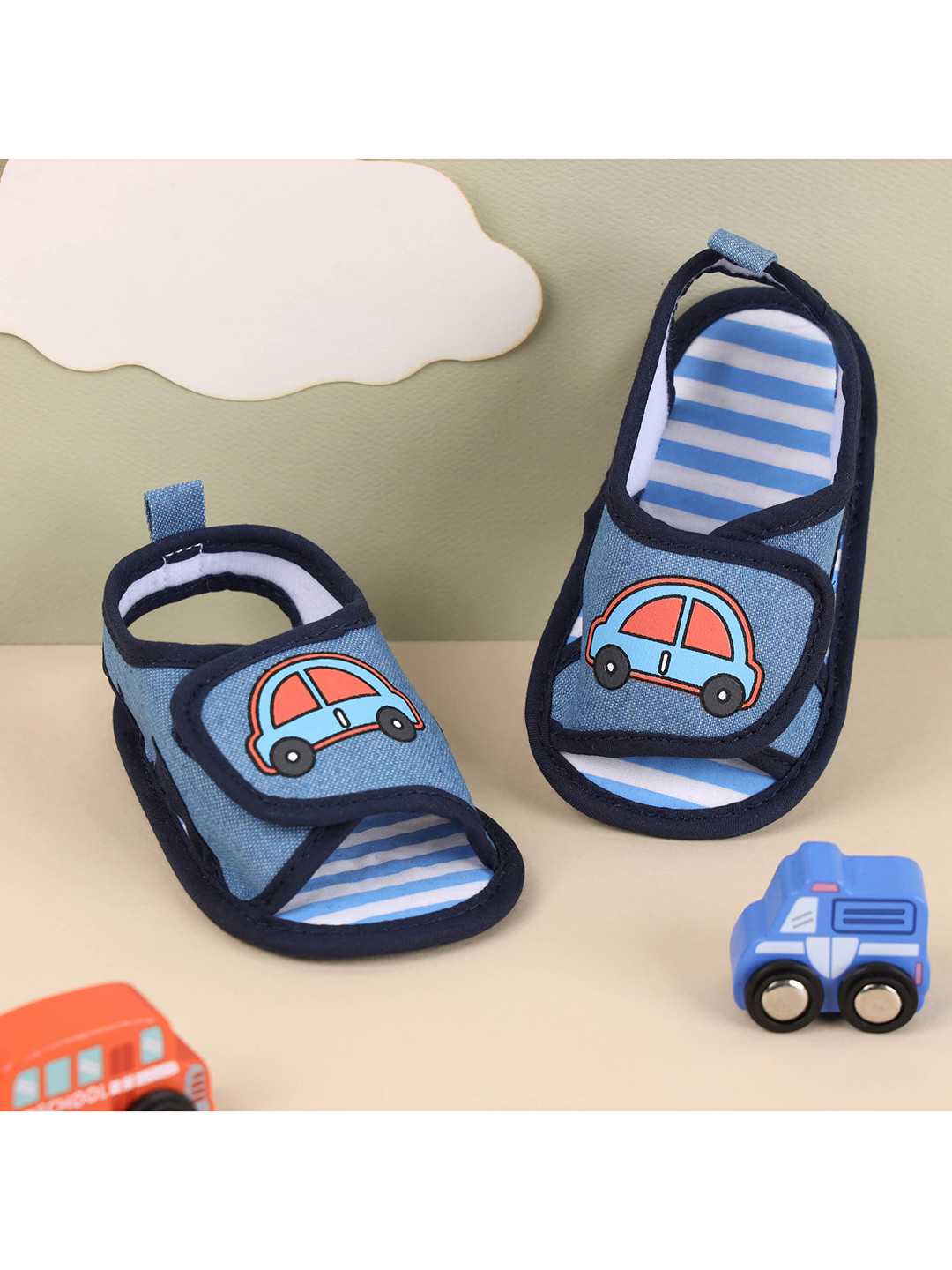 

KICKS & CRAWL Boys Blue Printed Slip-On Sneakers