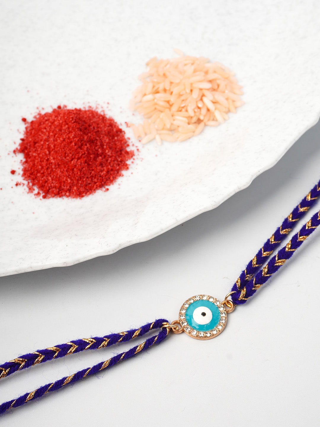 

Ferosh Men Blue & Gold-Toned Round Evil Eye Rakhi