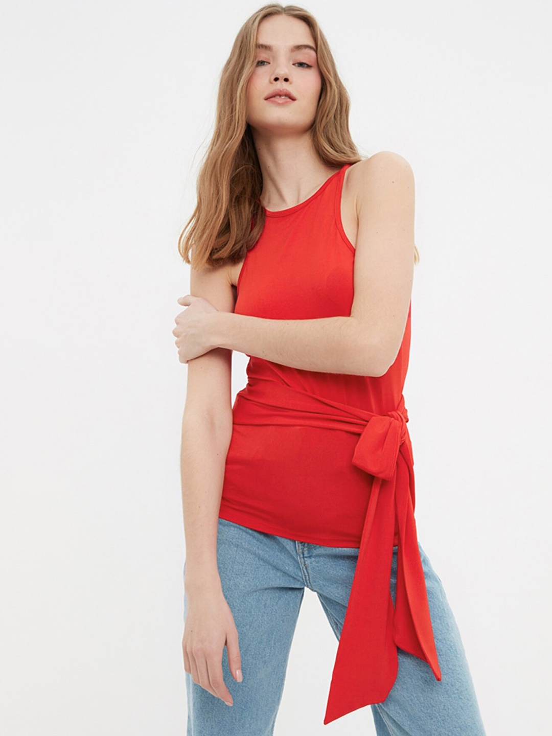 

Trendyol Red Solid Belted Knitted Top