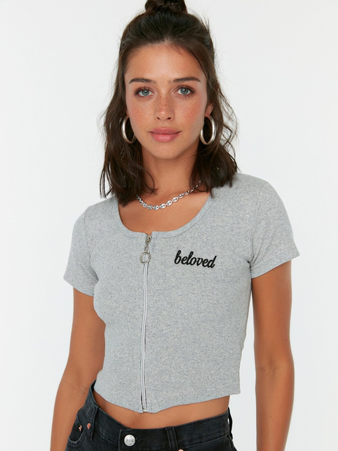 

Trendyol Grey Melange Typography Print Crop Top